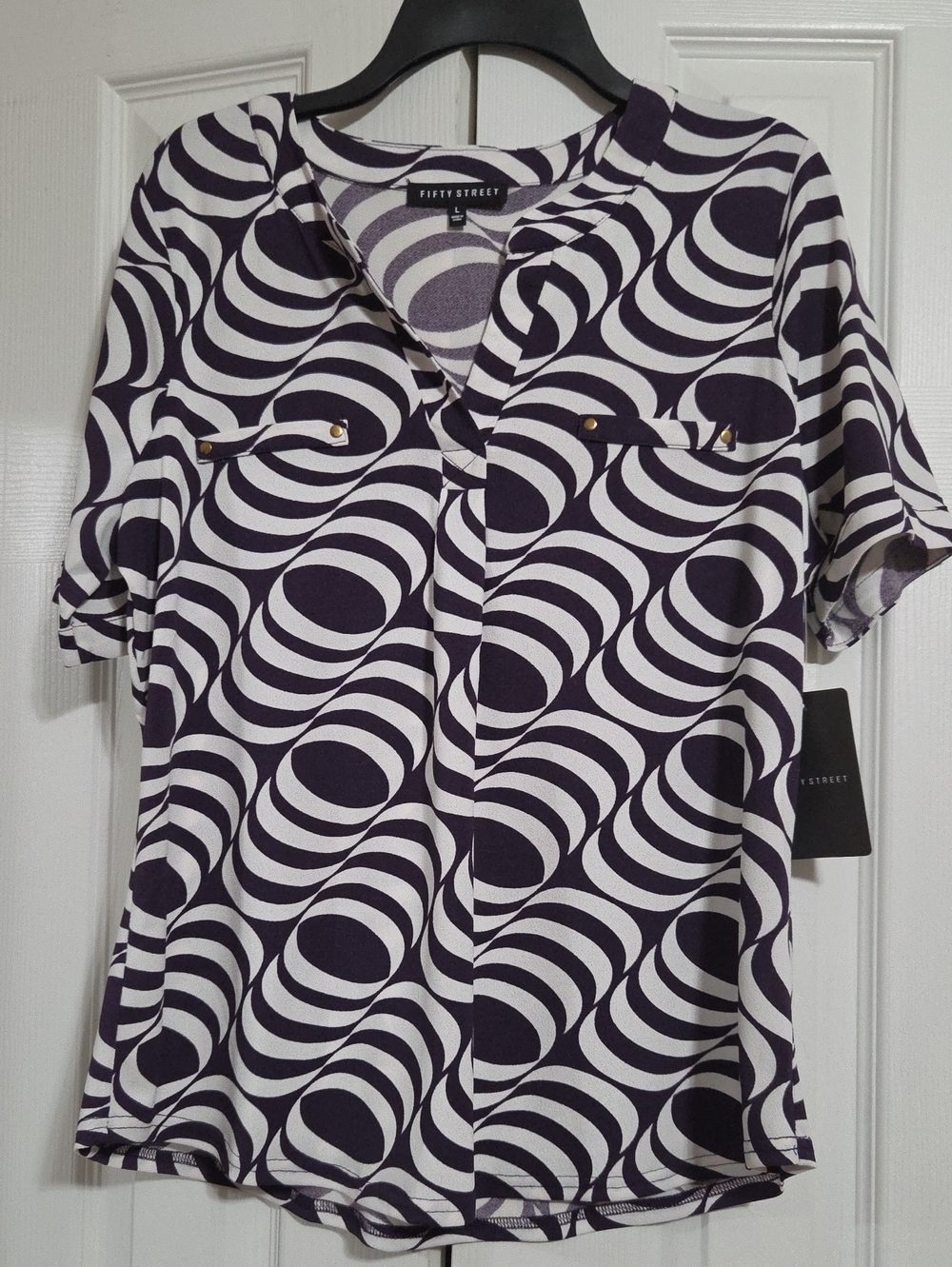 Deep Purple & White Geometric V-Neck Blouse